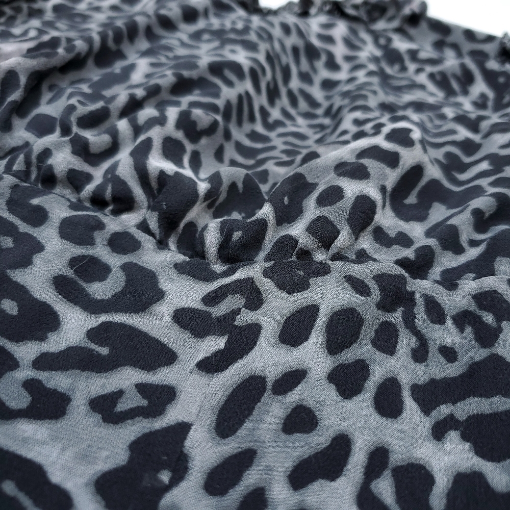 DVF Leopard Print Silk Ruffled Button Up Top - Picture 2 of 6